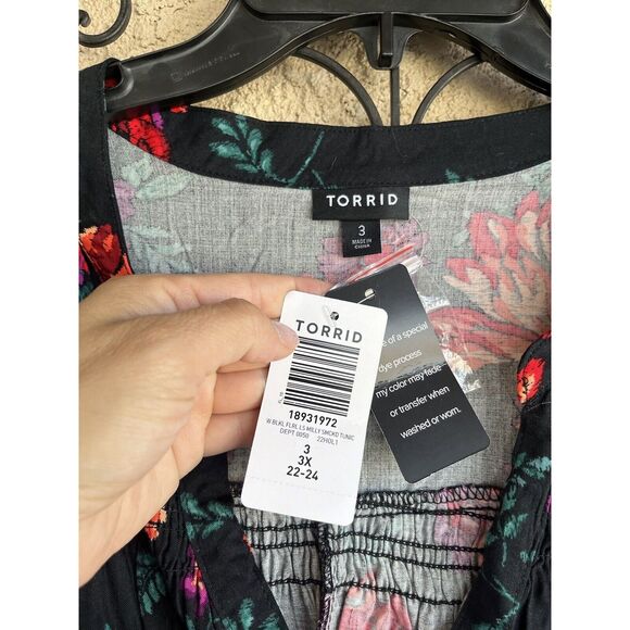 Torrid Twill Smocked Button Front Tunic - Size 3X - Multicolored - Picture 8 of 10